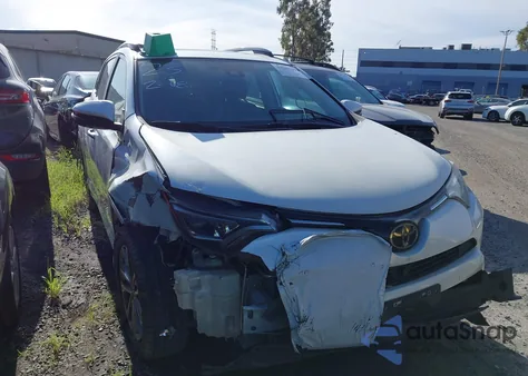 2017 Toyota Rav4 Platinum из США, поврежденный, VIN 2T3YFREV7HW325570